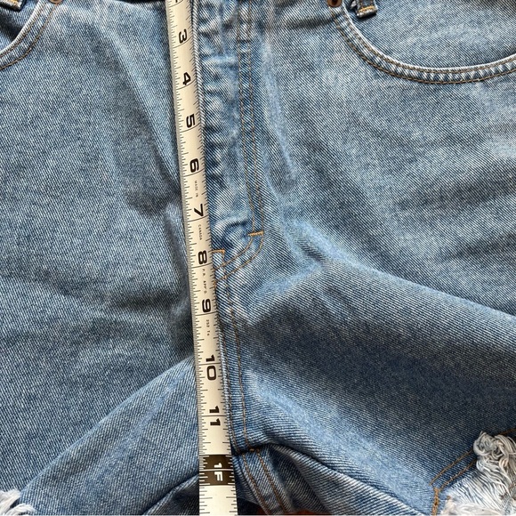 Vintage Denim Shorts with Frayed Hem - Picture 6 of 8